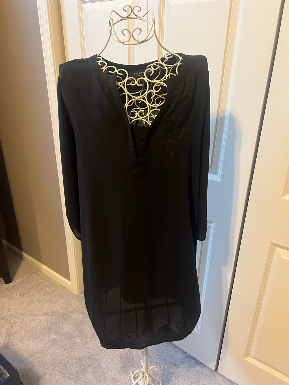 Everly Black Women's Long Sleeve V-Neck Tunic Top
